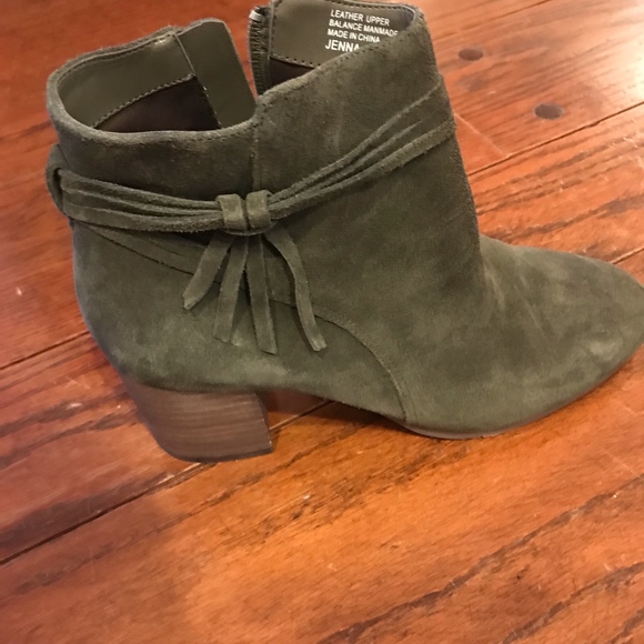 Nwot Violet Red Booties 